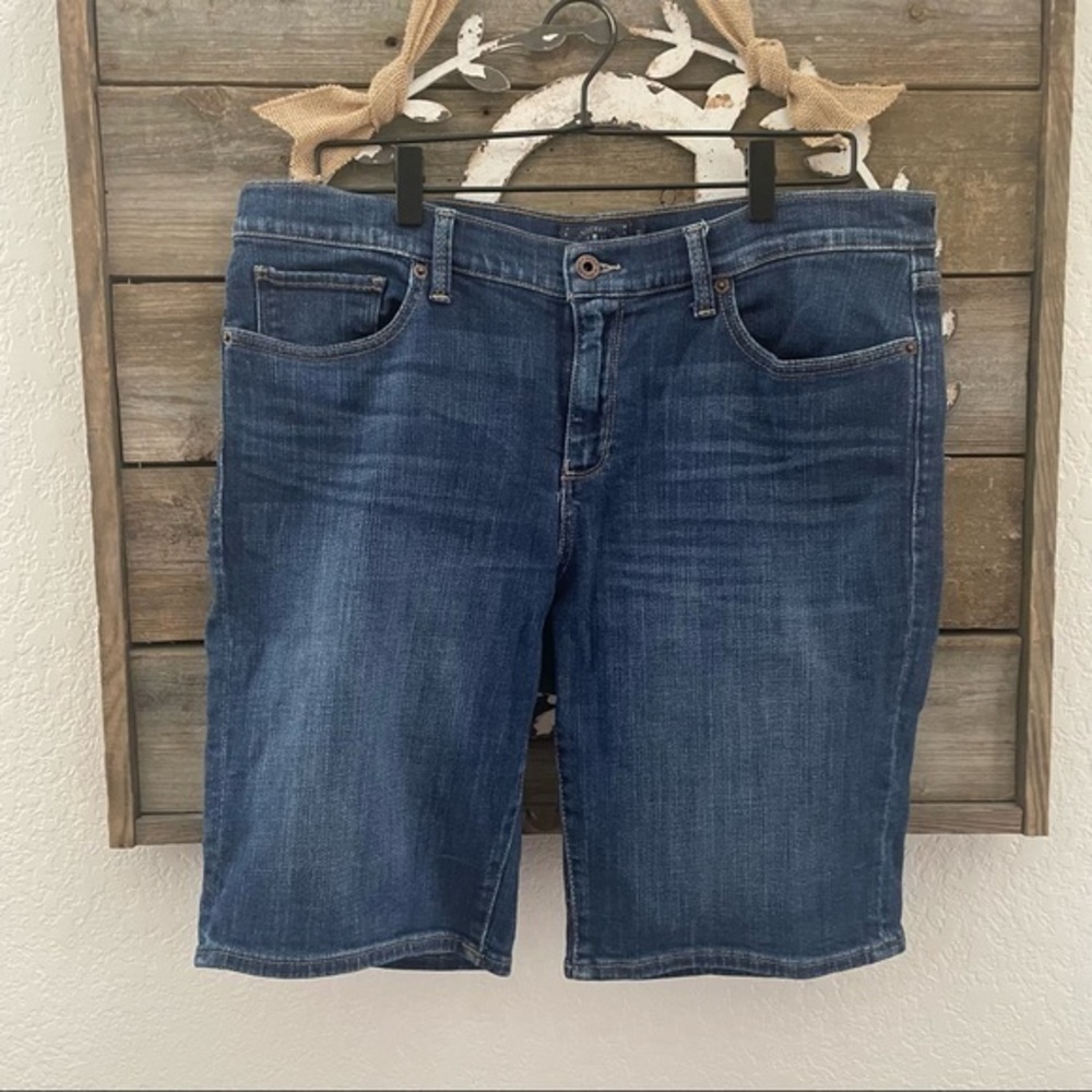 Lucky brand Bermuda denim jean shorts size 31 12
